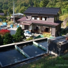 Dom pána Masaki sa nachádza v malebnom údolí.